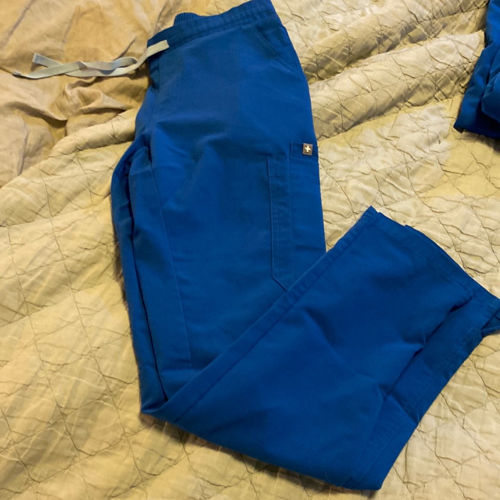 Figs winning blue yola skinny pants xs